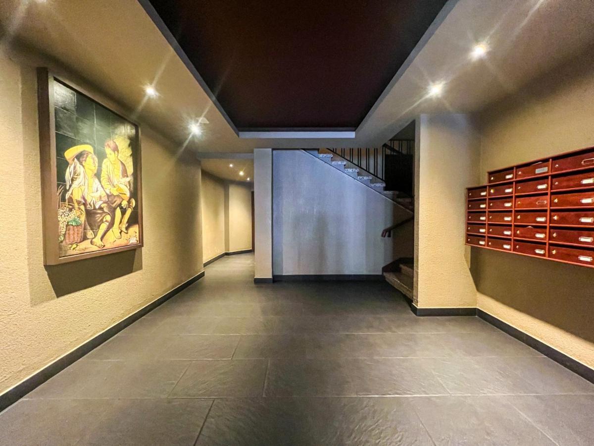 Apartamento Ontario En El Centro De Andorra La Vella Con Parking Apartment Exterior photo